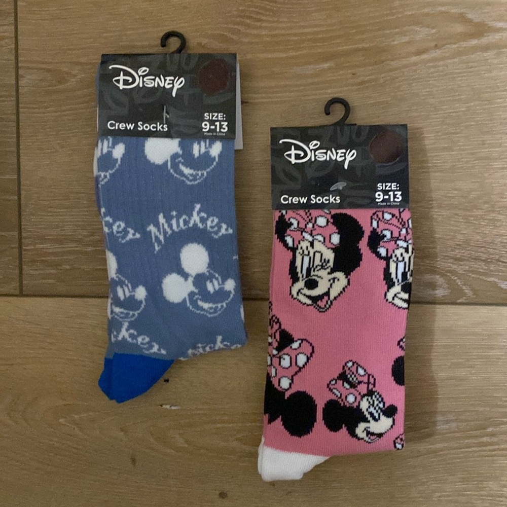 NWT Disney Mickey & Minnie Mouse Crew Socks